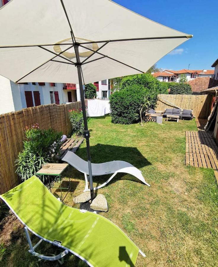 Garden - Utopy Hostel Biarritz Exterior foto